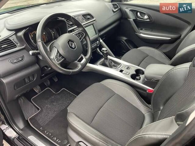 Чорний Рено Kadjar, об'ємом двигуна 1.6 л та пробігом 160 тис. км за 16700 $, фото 18 на Automoto.ua