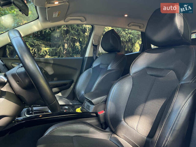 Черный Рено Kadjar, объемом двигателя 1.46 л и пробегом 255 тыс. км за 12490 $, фото 25 на Automoto.ua