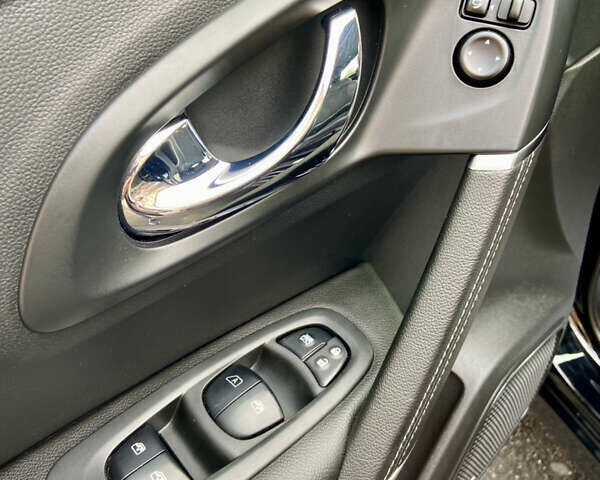 Черный Рено Kadjar, объемом двигателя 1.5 л и пробегом 237 тыс. км за 15400 $, фото 41 на Automoto.ua