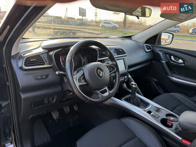 Чорний Рено Kadjar, об'ємом двигуна 1.6 л та пробігом 182 тис. км за 16400 $, фото 13 на Automoto.ua
