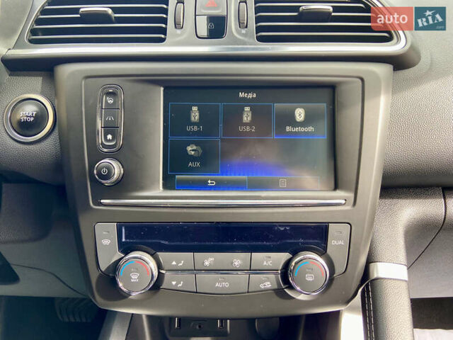 Черный Рено Kadjar, объемом двигателя 1.5 л и пробегом 237 тыс. км за 15250 $, фото 65 на Automoto.ua