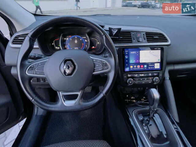 Черный Рено Kadjar, объемом двигателя 1.46 л и пробегом 142 тыс. км за 16500 $, фото 11 на Automoto.ua