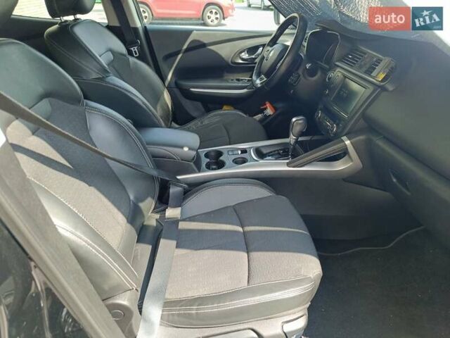 Черный Рено Kadjar, объемом двигателя 1.46 л и пробегом 137 тыс. км за 16900 $, фото 4 на Automoto.ua