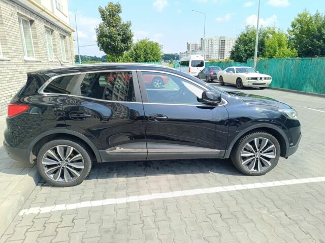 Черный Рено Kadjar, объемом двигателя 1.5 л и пробегом 134 тыс. км за 16800 $, фото 3 на Automoto.ua