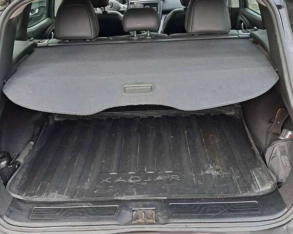 Черный Рено Kadjar, объемом двигателя 1.46 л и пробегом 230 тыс. км за 16100 $, фото 13 на Automoto.ua