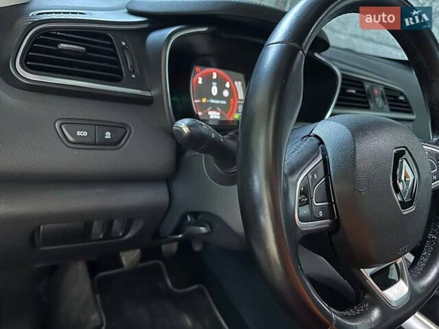 Черный Рено Kadjar, объемом двигателя 1.46 л и пробегом 292 тыс. км за 16000 $, фото 16 на Automoto.ua