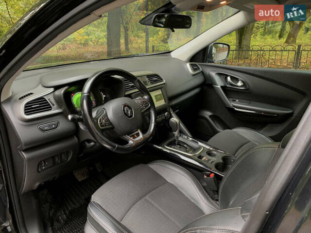 Черный Рено Kadjar, объемом двигателя 1.46 л и пробегом 263 тыс. км за 16000 $, фото 9 на Automoto.ua