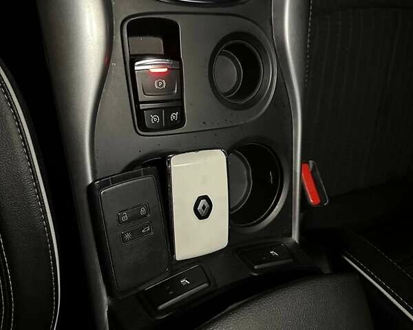 Черный Рено Kadjar, объемом двигателя 1.46 л и пробегом 292 тыс. км за 16000 $, фото 22 на Automoto.ua