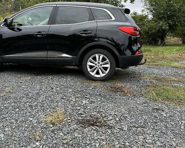Черный Рено Kadjar, объемом двигателя 1.46 л и пробегом 292 тыс. км за 16000 $, фото 10 на Automoto.ua