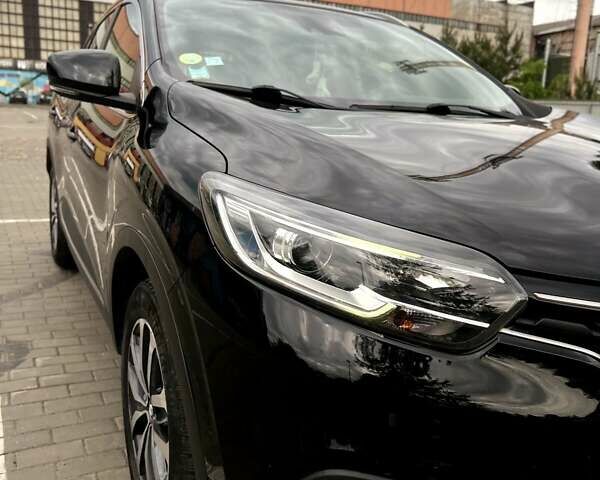 Чорний Рено Kadjar, об'ємом двигуна 1.5 л та пробігом 194 тис. км за 15299 $, фото 3 на Automoto.ua