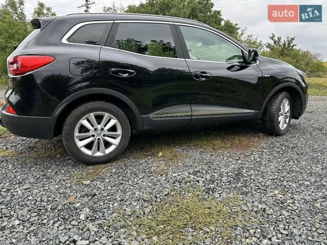 Черный Рено Kadjar, объемом двигателя 1.46 л и пробегом 292 тыс. км за 16000 $, фото 1 на Automoto.ua