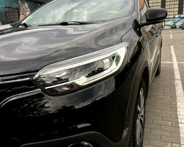 Чорний Рено Kadjar, об'ємом двигуна 1.5 л та пробігом 194 тис. км за 15299 $, фото 2 на Automoto.ua
