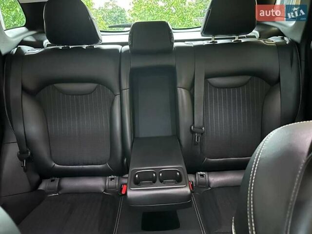 Черный Рено Kadjar, объемом двигателя 1.46 л и пробегом 292 тыс. км за 16000 $, фото 19 на Automoto.ua