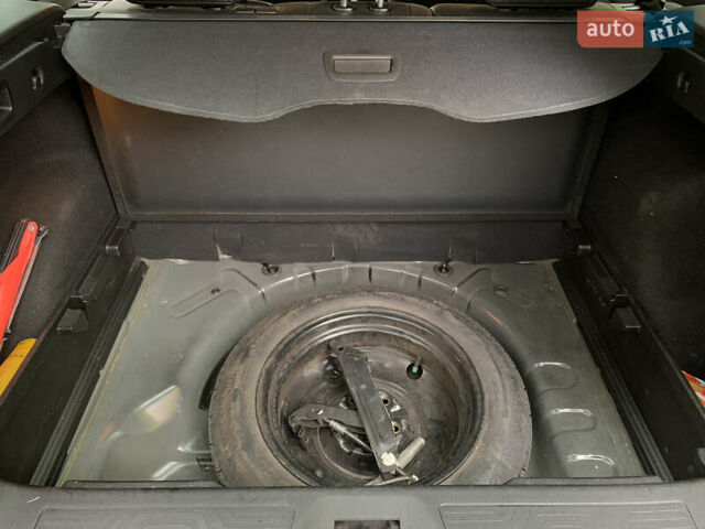 Черный Рено Kadjar, объемом двигателя 1.46 л и пробегом 263 тыс. км за 16000 $, фото 19 на Automoto.ua
