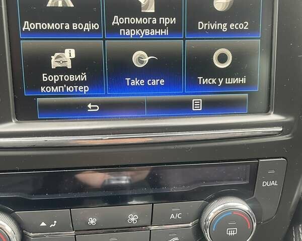 Черный Рено Kadjar, объемом двигателя 1.46 л и пробегом 252 тыс. км за 16000 $, фото 9 на Automoto.ua