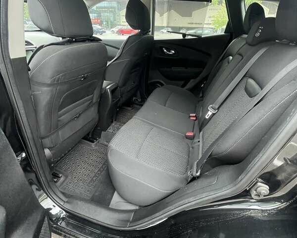 Черный Рено Kadjar, объемом двигателя 1.46 л и пробегом 252 тыс. км за 16000 $, фото 8 на Automoto.ua