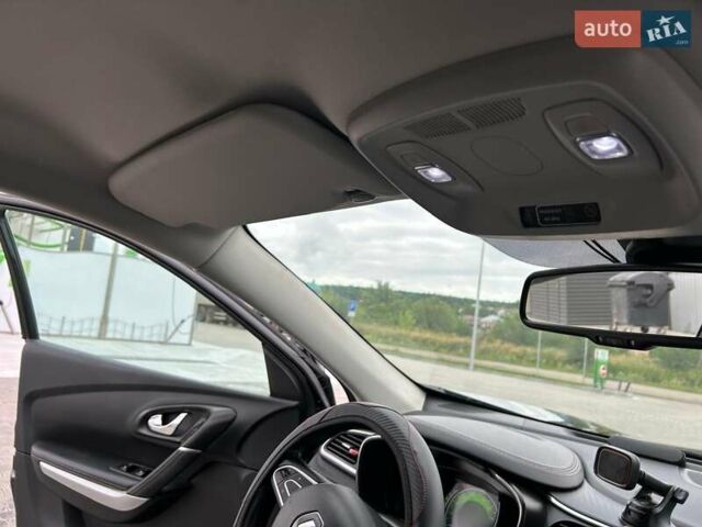 Черный Рено Kadjar, объемом двигателя 1.5 л и пробегом 240 тыс. км за 16100 $, фото 26 на Automoto.ua