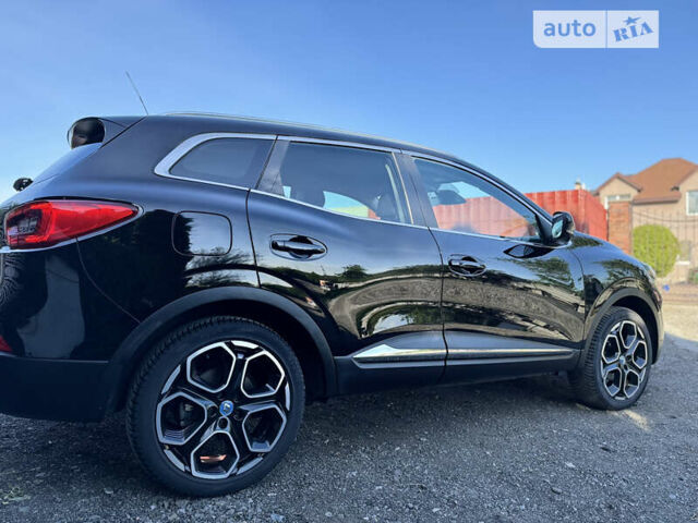 Черный Рено Kadjar, объемом двигателя 1.5 л и пробегом 140 тыс. км за 18400 $, фото 9 на Automoto.ua