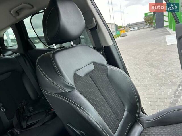 Черный Рено Kadjar, объемом двигателя 1.5 л и пробегом 240 тыс. км за 16100 $, фото 23 на Automoto.ua