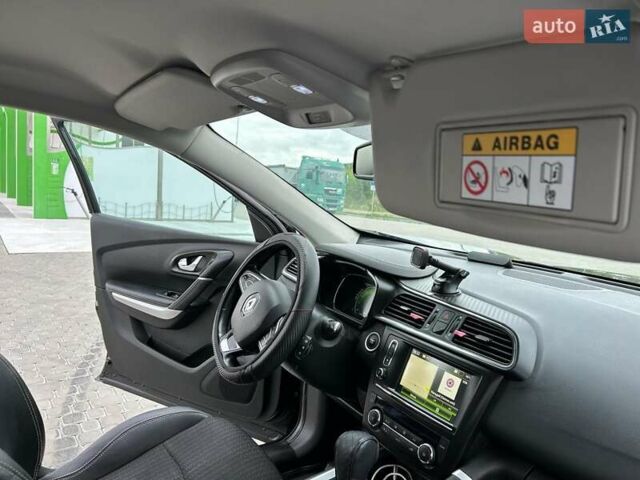 Черный Рено Kadjar, объемом двигателя 1.5 л и пробегом 240 тыс. км за 16100 $, фото 69 на Automoto.ua