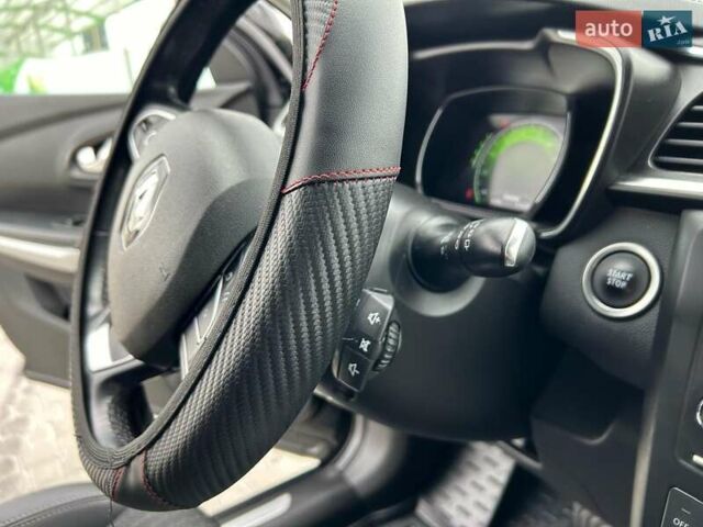 Черный Рено Kadjar, объемом двигателя 1.5 л и пробегом 240 тыс. км за 16100 $, фото 24 на Automoto.ua
