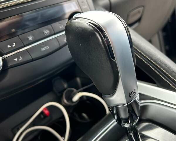 Черный Рено Kadjar, объемом двигателя 1.5 л и пробегом 240 тыс. км за 16100 $, фото 34 на Automoto.ua