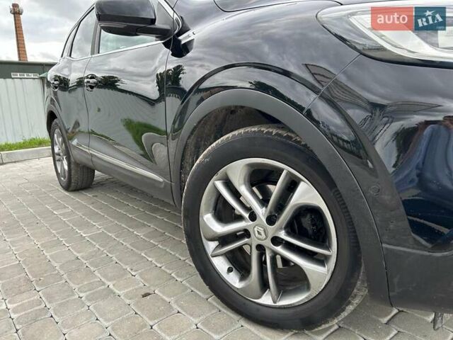 Черный Рено Kadjar, объемом двигателя 1.5 л и пробегом 240 тыс. км за 16100 $, фото 4 на Automoto.ua