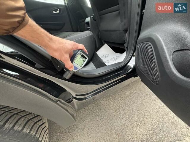 Черный Рено Kadjar, объемом двигателя 0 л и пробегом 156 тыс. км за 19900 $, фото 169 на Automoto.ua
