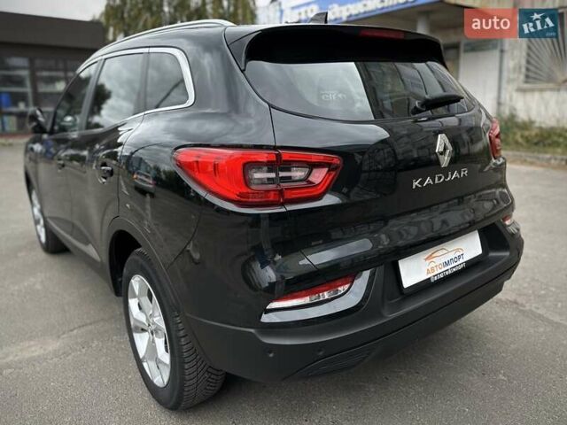 Черный Рено Kadjar, объемом двигателя 0 л и пробегом 156 тыс. км за 19900 $, фото 60 на Automoto.ua