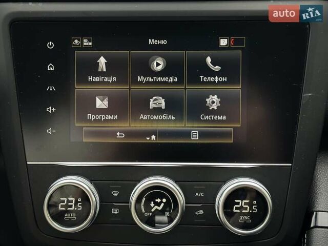 Черный Рено Kadjar, объемом двигателя 0 л и пробегом 156 тыс. км за 19900 $, фото 138 на Automoto.ua