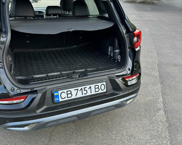 Черный Рено Kadjar, объемом двигателя 1.5 л и пробегом 70 тыс. км за 21000 $, фото 12 на Automoto.ua
