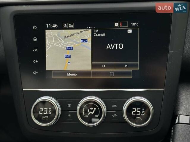 Черный Рено Kadjar, объемом двигателя 0 л и пробегом 156 тыс. км за 19900 $, фото 137 на Automoto.ua