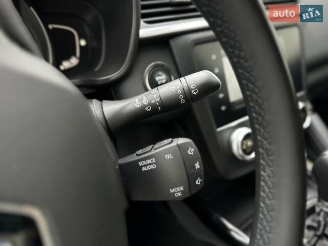 Черный Рено Kadjar, объемом двигателя 0 л и пробегом 156 тыс. км за 19900 $, фото 133 на Automoto.ua