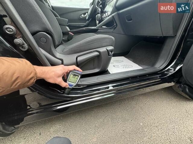 Черный Рено Kadjar, объемом двигателя 0 л и пробегом 156 тыс. км за 19900 $, фото 167 на Automoto.ua