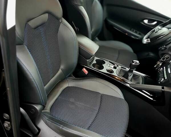 Черный Рено Kadjar, объемом двигателя 1.5 л и пробегом 216 тыс. км за 16800 $, фото 23 на Automoto.ua