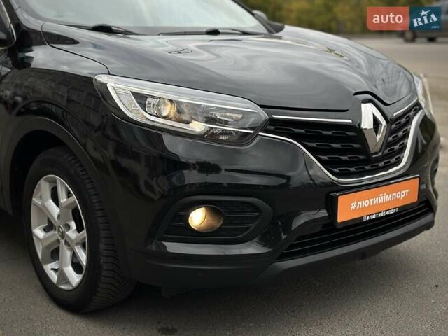 Черный Рено Kadjar, объемом двигателя 0 л и пробегом 156 тыс. км за 19900 $, фото 12 на Automoto.ua