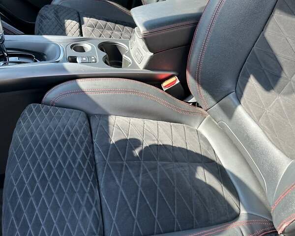 Черный Рено Kadjar, объемом двигателя 1.46 л и пробегом 92 тыс. км за 21000 $, фото 4 на Automoto.ua