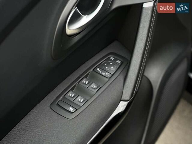 Черный Рено Kadjar, объемом двигателя 0 л и пробегом 156 тыс. км за 19900 $, фото 24 на Automoto.ua
