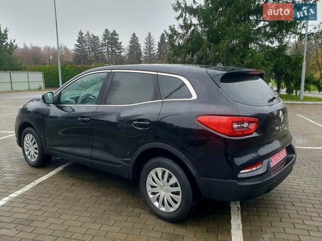 Черный Рено Kadjar, объемом двигателя 1.5 л и пробегом 216 тыс. км за 16800 $, фото 3 на Automoto.ua