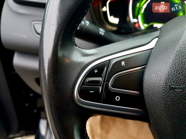 Черный Рено Kadjar, объемом двигателя 1.5 л и пробегом 216 тыс. км за 16800 $, фото 15 на Automoto.ua