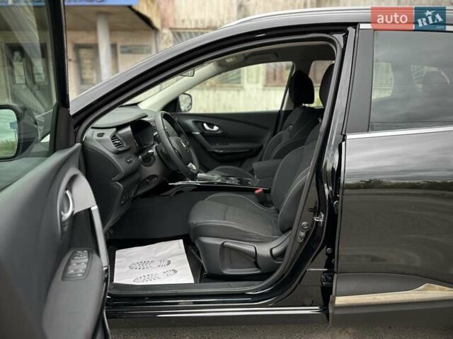 Черный Рено Kadjar, объемом двигателя 0 л и пробегом 156 тыс. км за 19900 $, фото 96 на Automoto.ua