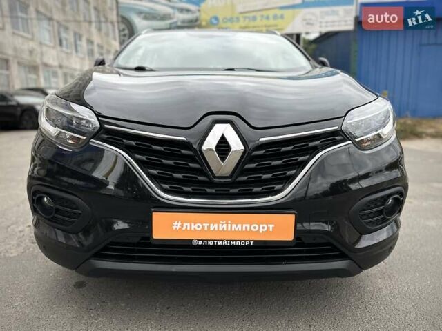 Черный Рено Kadjar, объемом двигателя 0 л и пробегом 156 тыс. км за 19900 $, фото 68 на Automoto.ua