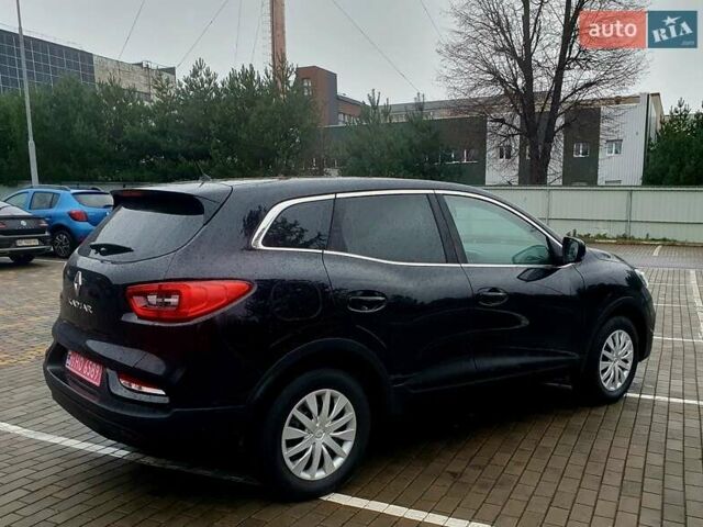 Черный Рено Kadjar, объемом двигателя 1.5 л и пробегом 216 тыс. км за 16800 $, фото 2 на Automoto.ua