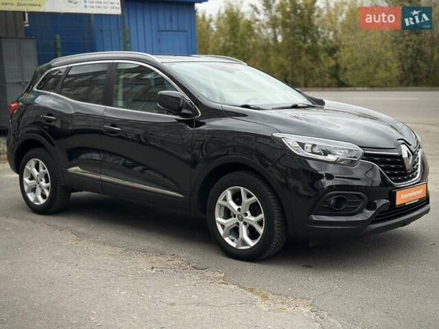 Черный Рено Kadjar, объемом двигателя 0 л и пробегом 156 тыс. км за 19900 $, фото 3 на Automoto.ua