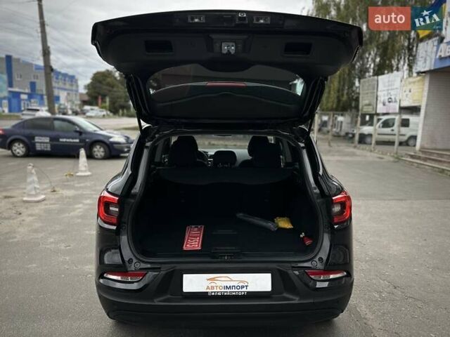 Черный Рено Kadjar, объемом двигателя 0 л и пробегом 156 тыс. км за 19900 $, фото 50 на Automoto.ua