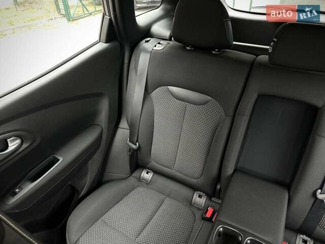 Черный Рено Kadjar, объемом двигателя 0 л и пробегом 156 тыс. км за 19900 $, фото 129 на Automoto.ua