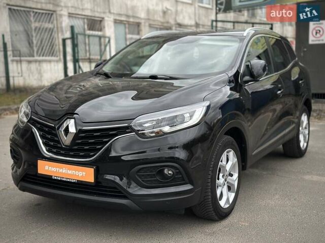 Черный Рено Kadjar, объемом двигателя 0 л и пробегом 156 тыс. км за 19900 $, фото 4 на Automoto.ua