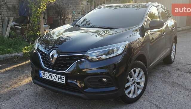 Черный Рено Kadjar, объемом двигателя 1.46 л и пробегом 160 тыс. км за 17500 $, фото 1 на Automoto.ua
