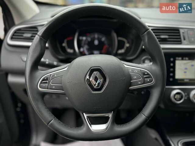 Черный Рено Kadjar, объемом двигателя 0 л и пробегом 156 тыс. км за 19900 $, фото 30 на Automoto.ua
