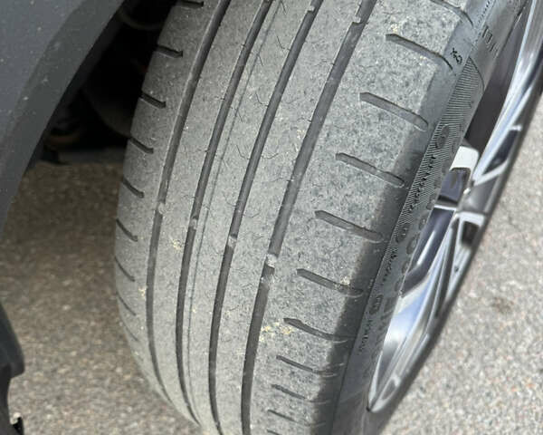 Черный Рено Kadjar, объемом двигателя 1.5 л и пробегом 70 тыс. км за 21000 $, фото 10 на Automoto.ua